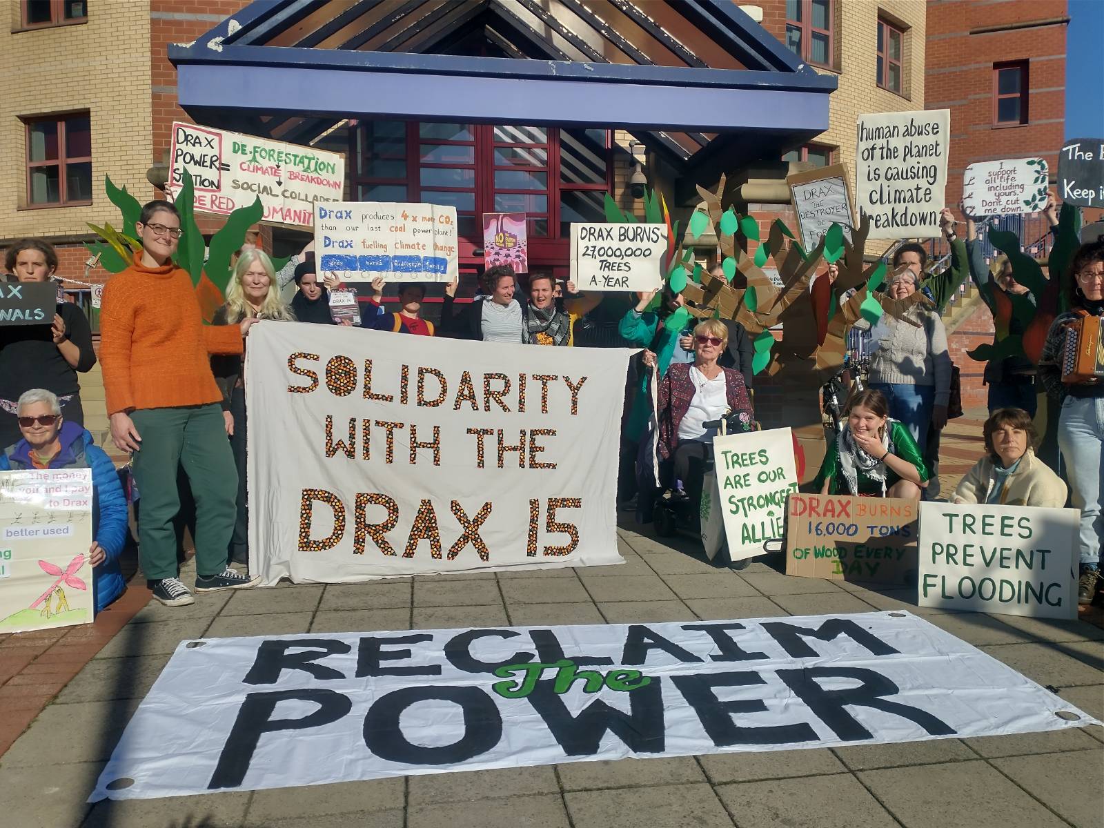 signal-2025-09-22-103623_002